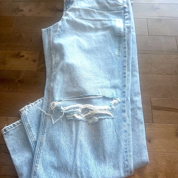 NWT American Eagle ripped curvy stovepipe jeans size 12 LONG (31 waist) - Picture 2 of 6